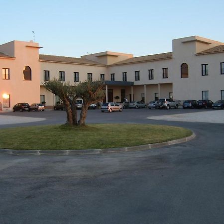 Hotel Maria Jimena Ocaña エクステリア 写真