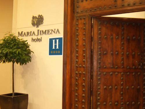 Hotel Maria Jimena Ocaña エクステリア 写真