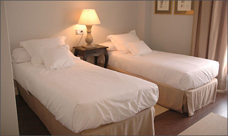 Hotel Maria Jimena Ocaña エクステリア 写真